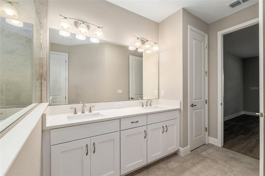 Furnished interior view inside a new home in , Ocala (Image 13).