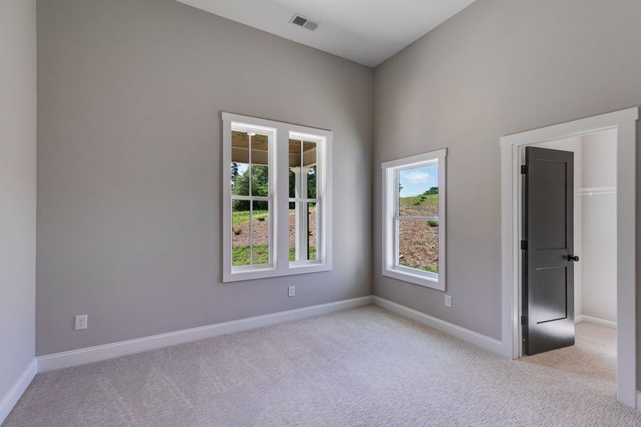 Spacious, unfurnished interior of a new home in Harmon Springs, Carrollton (Image 35).