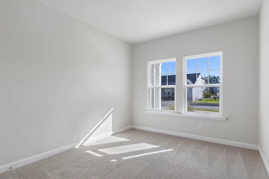 Spacious, unfurnished interior of a new home in Hammock Walk at Nexton, Summerville (Image 15).