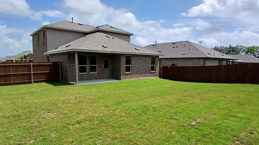Exterior details and patio area of a home in The Canyons, Keene (Image 3).