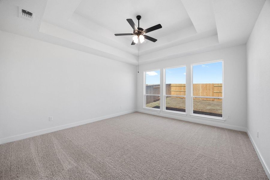 Spacious, unfurnished interior of a new home in Nolina, Georgetown (Image 27).