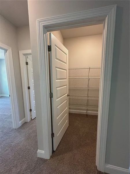 Spacious, unfurnished interior of a new home in Mirror Lake at South Harbour, Villa Rica (Image 27).