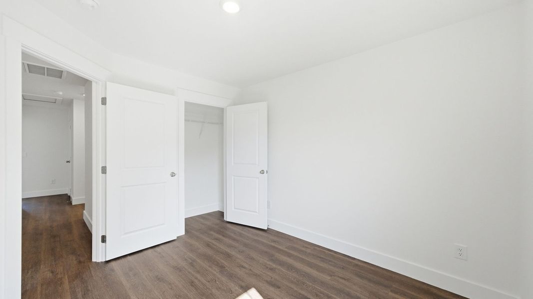 Spacious, unfurnished interior of a new home in The Arbor Townhomes, Kingsport (Image 18).