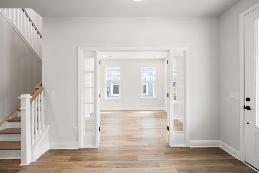 Spacious, unfurnished interior of a new home in Heartwood, Richmond Hill (Image 52).
