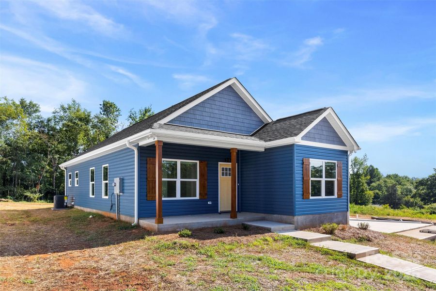 Front exterior of a new home in , Kings Mountain, NC, highlighting curb appeal (Image 2). Front exterior of a new home in , Kings Mountain, NC, highlighting curb appeal (Image 2).