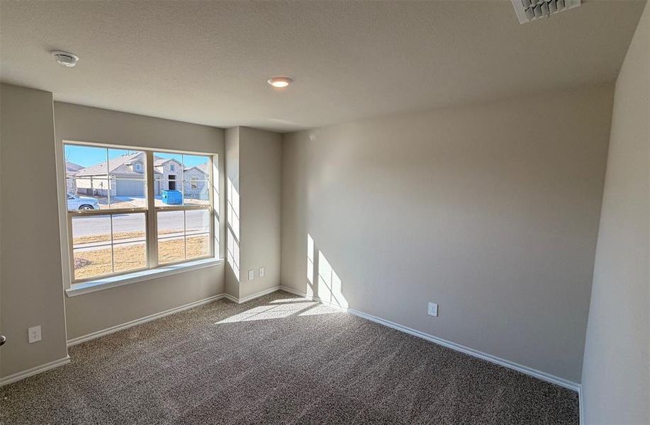 Spacious, unfurnished interior of a new home in Rosewood at Beltmill, Fort Worth (Image 15).