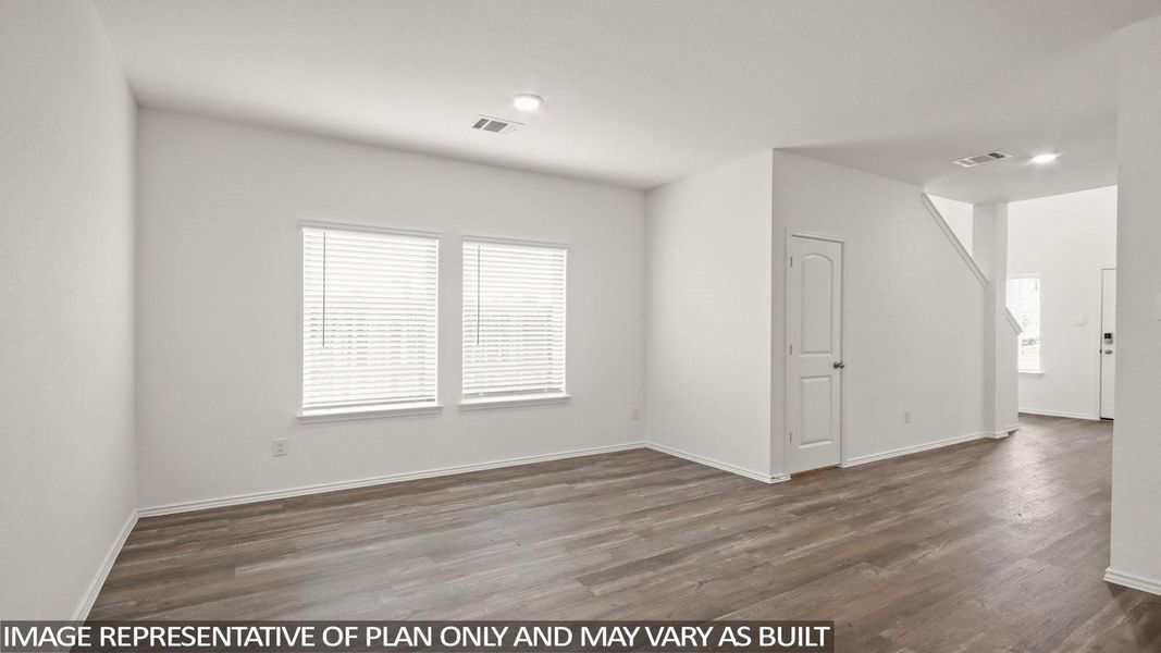Spacious, unfurnished interior of a new home in Venetian Pines, Conroe (Image 20).