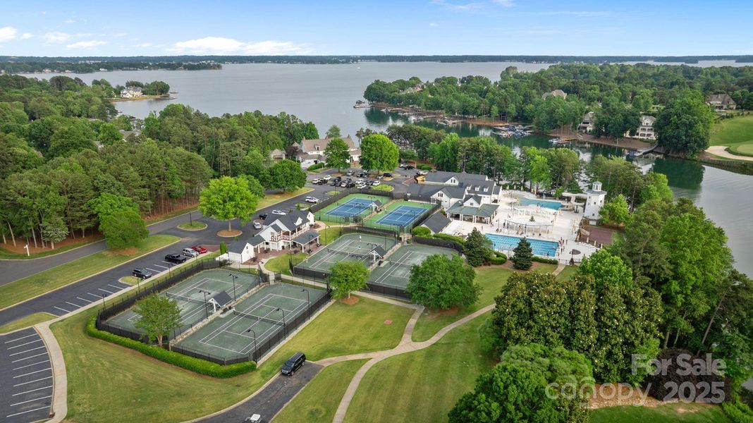 Image 43 of a home in .