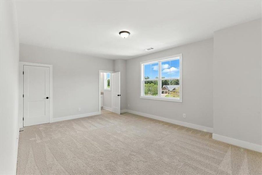Spacious, unfurnished interior of a new home in , Rome (Image 45).
