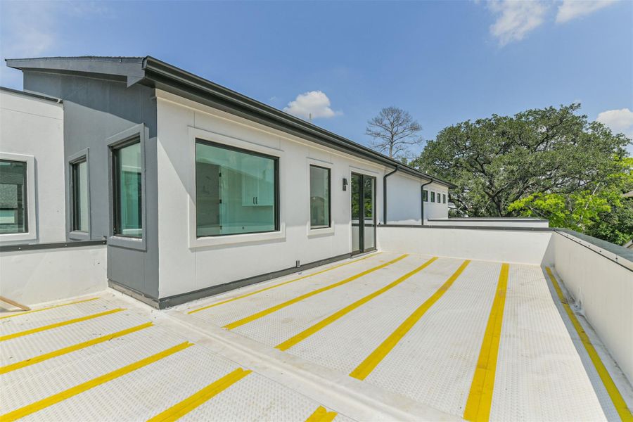 Front exterior of a new home in , Houston, TX, highlighting curb appeal (Image 23).