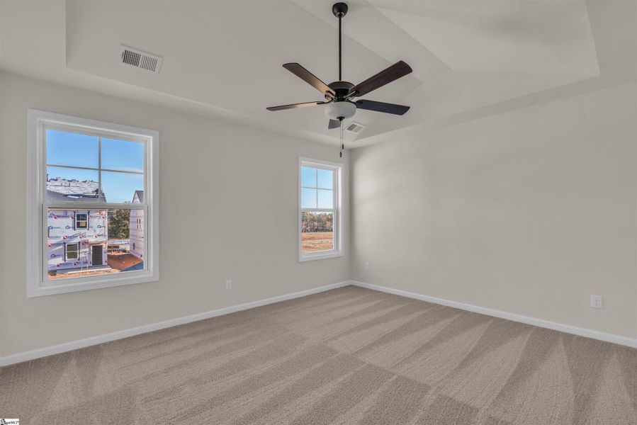 Spacious, unfurnished interior of a new home in Halton Oaks, Spartanburg (Image 22).