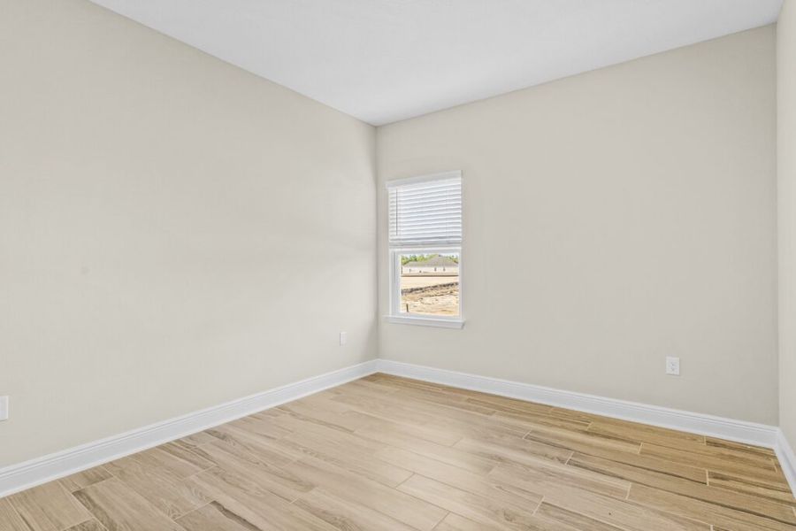 Spacious, unfurnished interior of a new home in Lake Merial, Panama City (Image 22).