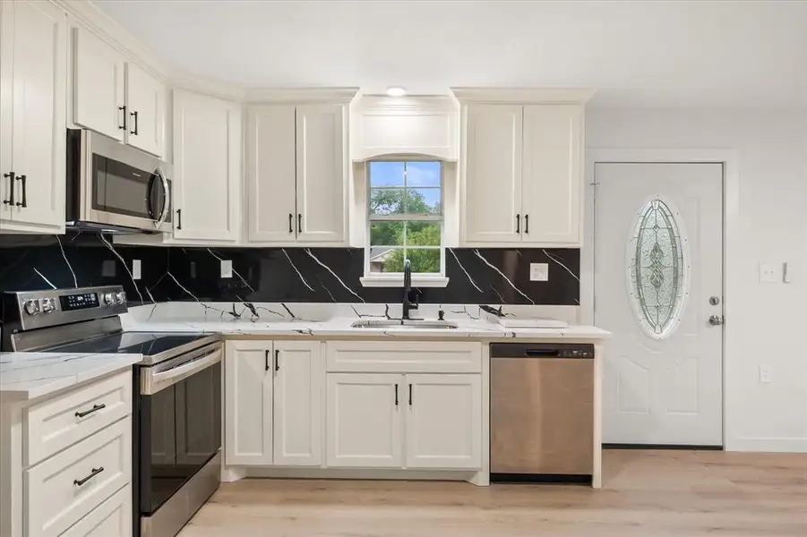 Furnished interior view inside a new home in , Dawson (Image 5).