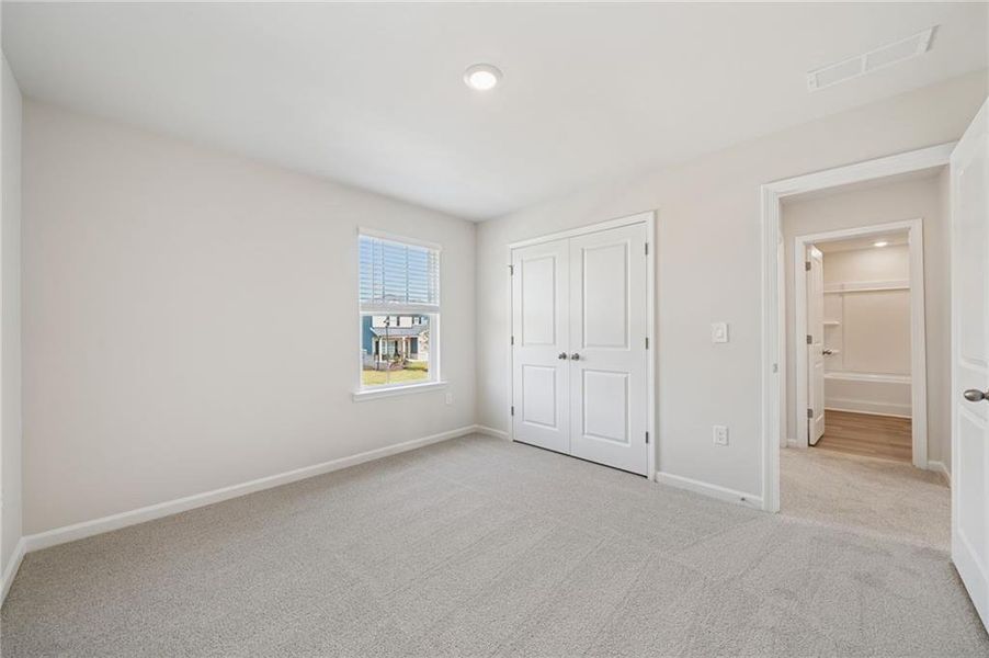 Spacious, unfurnished interior of a new home in Preserve at Mountain Creek, Pendergrass (Image 15).