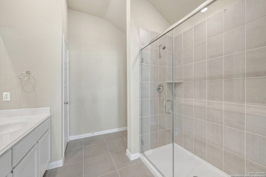 Furnished interior view inside a new home in Greenspoint Heights, Seguin (Image 6).