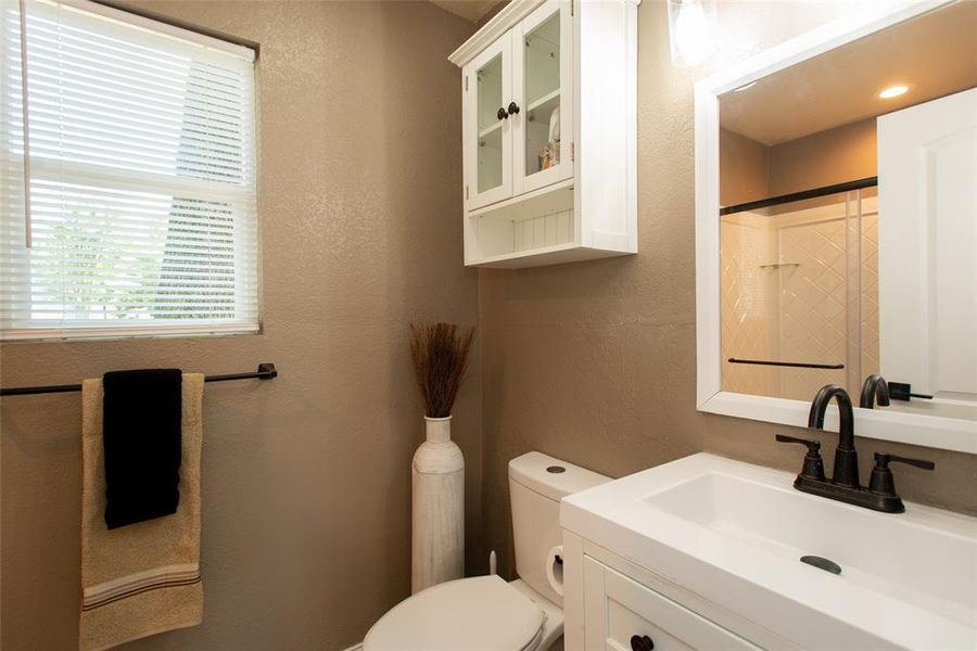 Furnished interior view inside a new home in , Log Cabin (Image 9).
