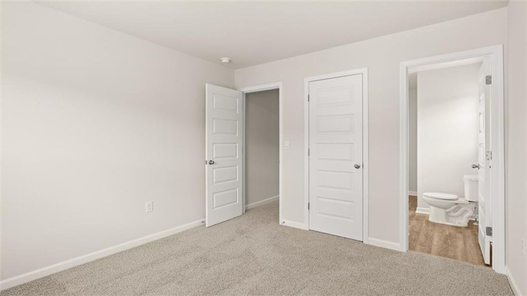Spacious, unfurnished interior of a new home in Preserve at Dove Creek, Winder (Image 28).