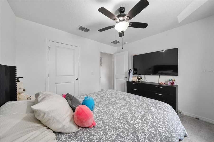 Furnished interior view inside a new home in , Winter Garden (Image 7).