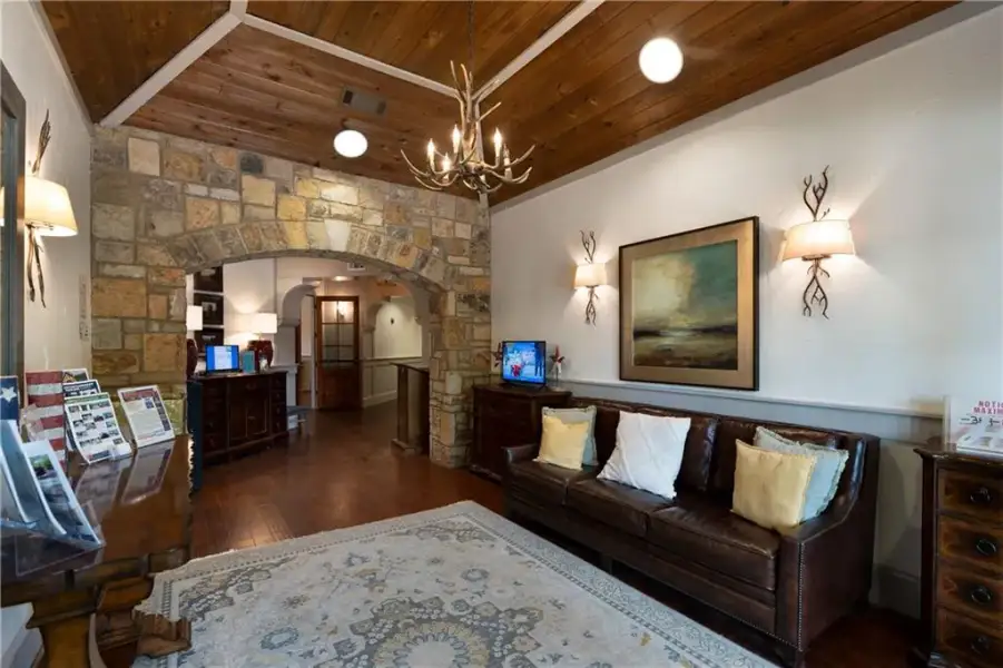 Furnished interior view inside a new home in , Waleska (Image 14).