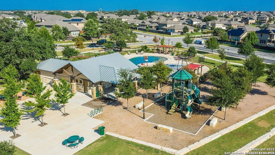 Community amenities in Redbird Ranch, San Antonio (Image 34).