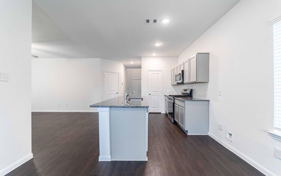 Image 16 of a home in Lago Mar. Image 16 of a home in Lago Mar.