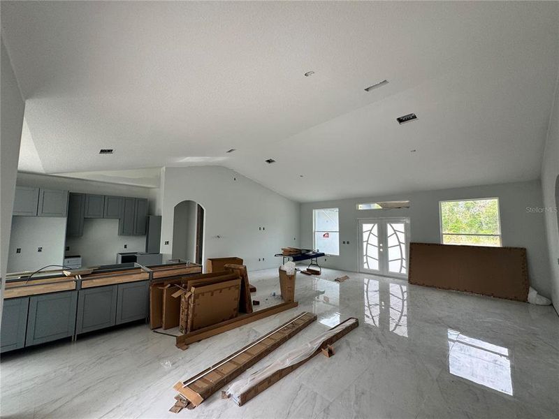 Spacious, unfurnished interior of a new home in , Ocala (Image 30).