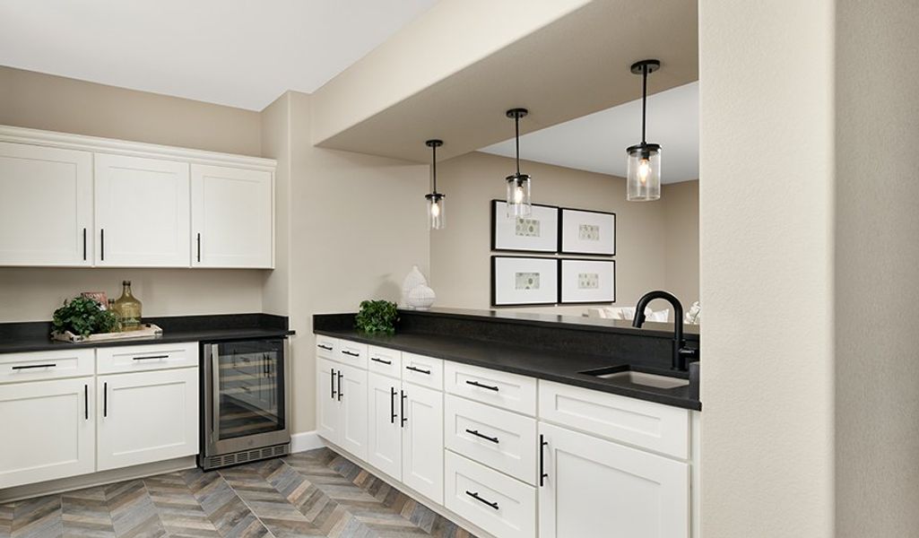 Harmon-D44H-VistaPinesAtCrystalValley Basement Bar