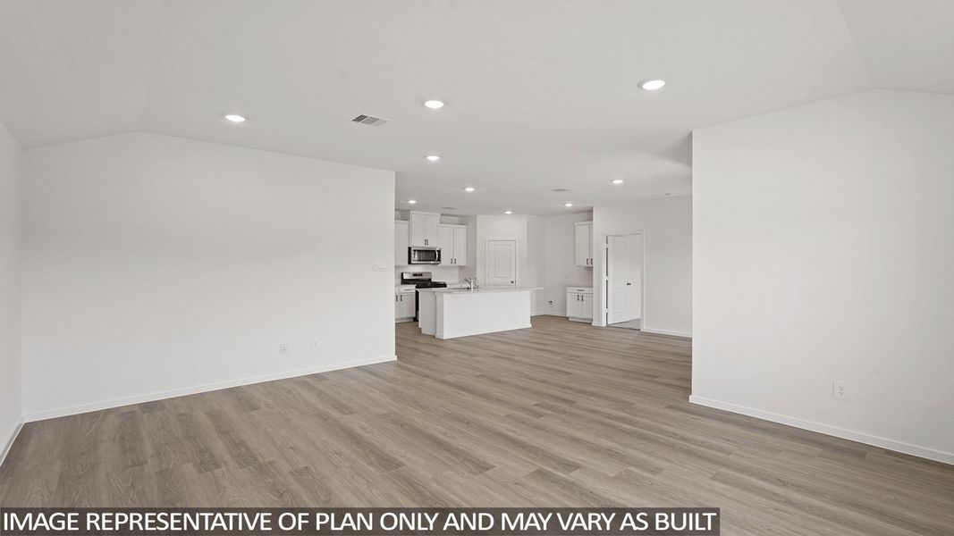 Spacious, unfurnished interior of a new home in Chapel Lakes, Montgomery (Image 11).