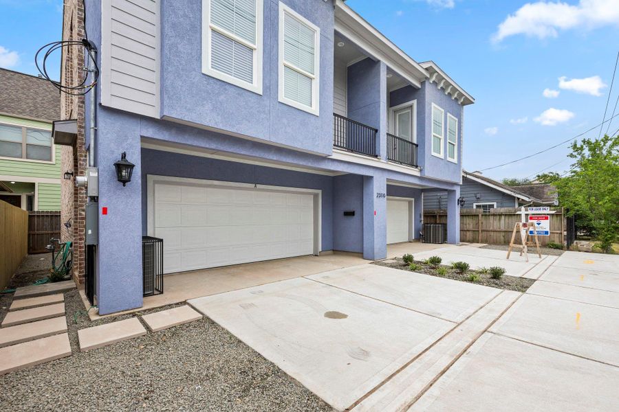 Exterior details and patio area of a home in , Houston (Image 15).
