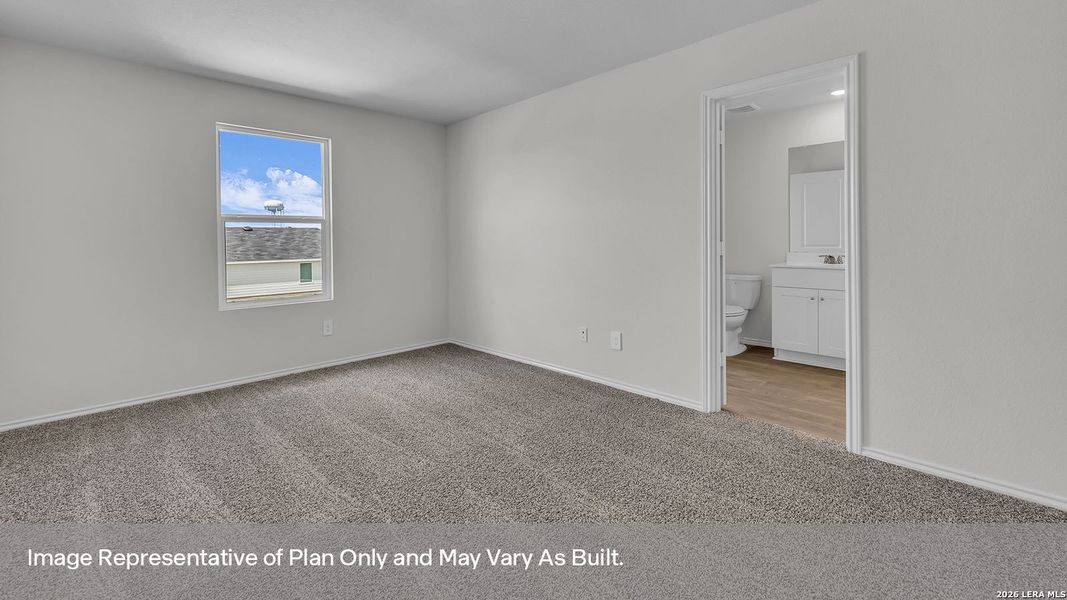 Spacious, unfurnished interior of a new home in , Luling (Image 19).