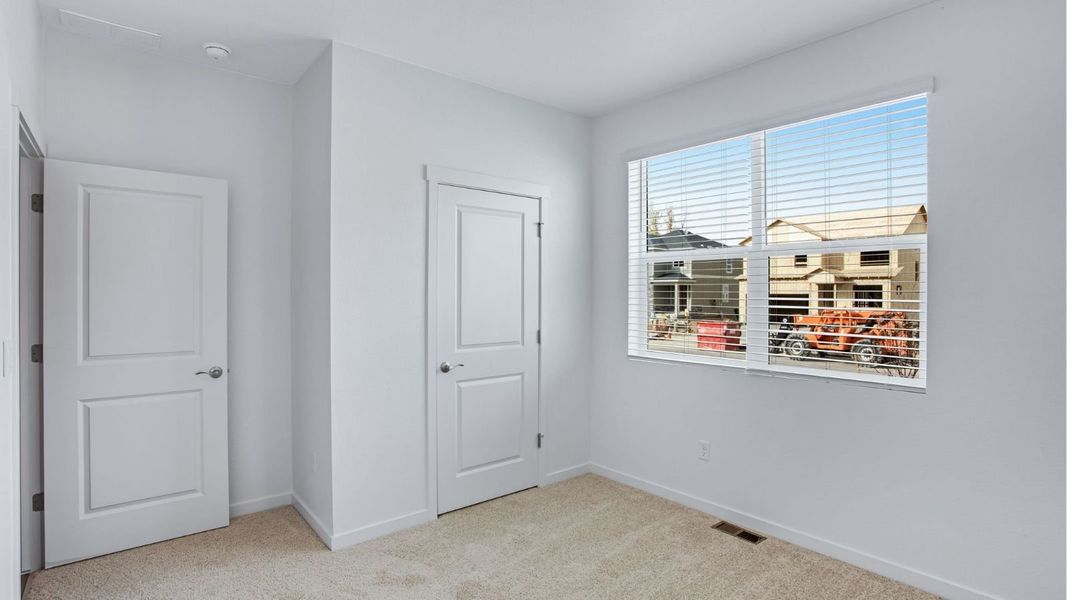 Spacious, unfurnished interior of a new home in Tailholt, Severance (Image 18).