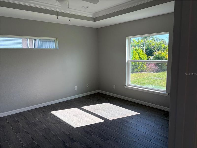 Spacious, unfurnished interior of a new home in , Rotonda West (Image 7).