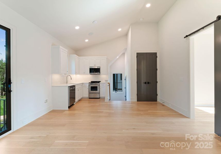 Guest Suite Guest Suite