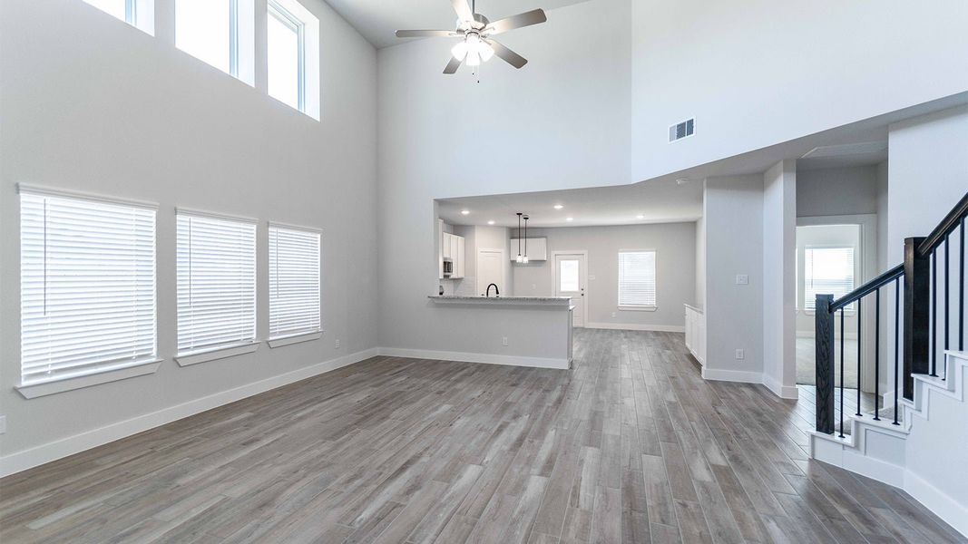 Spacious, unfurnished interior of a new home in Columbia Lakes, West Columbia (Image 22).