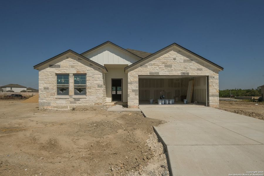 Exterior details and patio area of a home in Cinco Lakes, San Antonio (Image 21). Exterior details and patio area of a home in Cinco Lakes, San Antonio (Image 21).