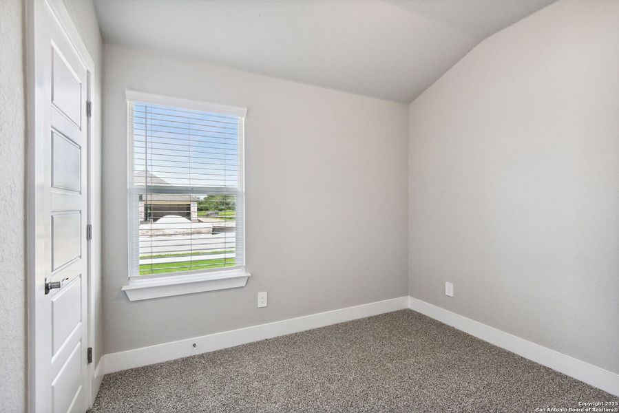Spacious, unfurnished interior of a new home in Carmel Ranch, Schertz (Image 35). Spacious, unfurnished interior of a new home in Carmel Ranch, Schertz (Image 35).