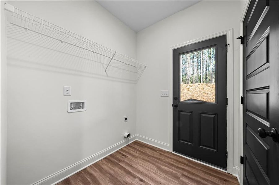 Spacious, unfurnished interior of a new home in , Dallas (Image 15).