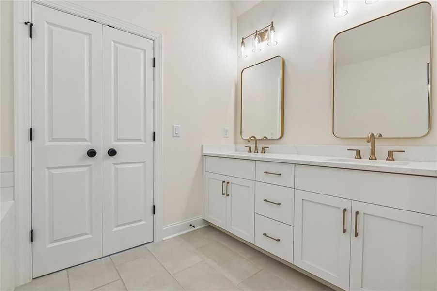 Furnished interior view inside a new home in Byers Park, Alpharetta (Image 17). Furnished interior view inside a new home in Byers Park, Alpharetta (Image 17).