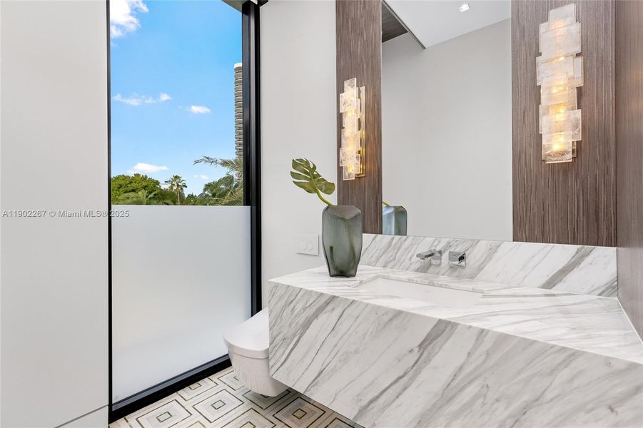 Image 78 of a home in .