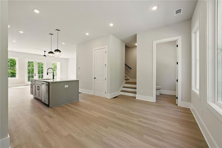 Spacious, unfurnished interior of a new home in , Atlanta (Image 21).