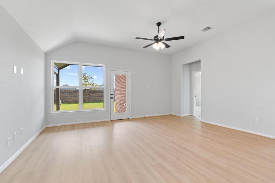 Spacious, unfurnished interior of a new home in Cypress Green, Hockley (Image 16). Spacious, unfurnished interior of a new home in Cypress Green, Hockley (Image 16).