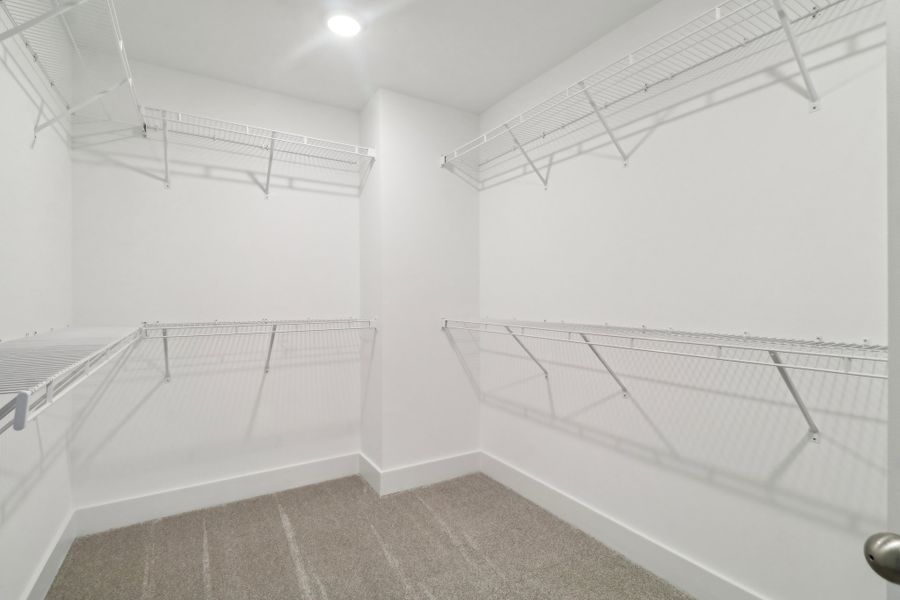 Representative unfurnished interior of a home built from the Collin II by Great Southern Homes in Cross Creek Golf Club, Seneca (Image 44). Representative unfurnished interior of a home built from the Collin II by Great Southern Homes in Cross Creek Golf Club, Seneca (Image 44).