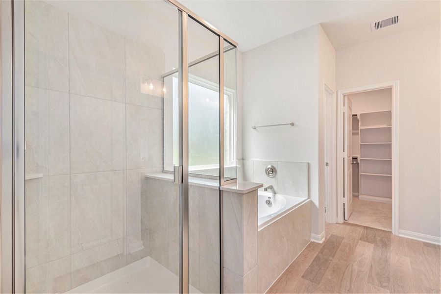 Image 27 of a home in Oakwood Ranch. Image 27 of a home in Oakwood Ranch.