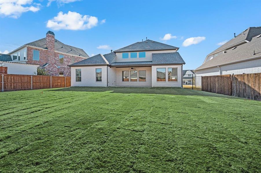 Exterior details and patio area of a home in Parks of Aledo, Aledo (Image 24).