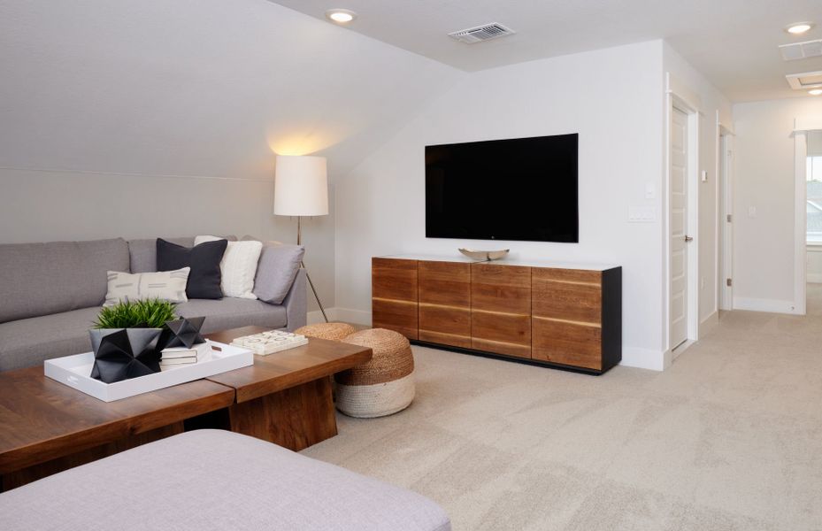 Representative furnished interior of a home built from the Stellar by Del Webb in Del Webb Austin at Lost Pines, Bastrop (Image 26). Representative furnished interior of a home built from the Stellar by Del Webb in Del Webb Austin at Lost Pines, Bastrop (Image 26).