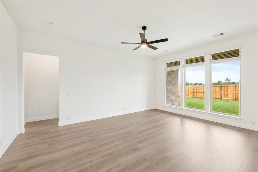 Spacious, unfurnished interior of a new home in East Oak Creek 50-55, Commerce (Image 26). Spacious, unfurnished interior of a new home in East Oak Creek 50-55, Commerce (Image 26).
