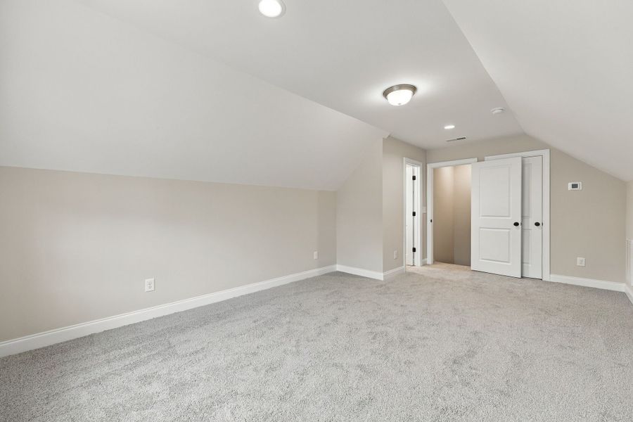 Spacious, unfurnished interior of a new home in Laurel Oaks, Greenville (Image 45).
