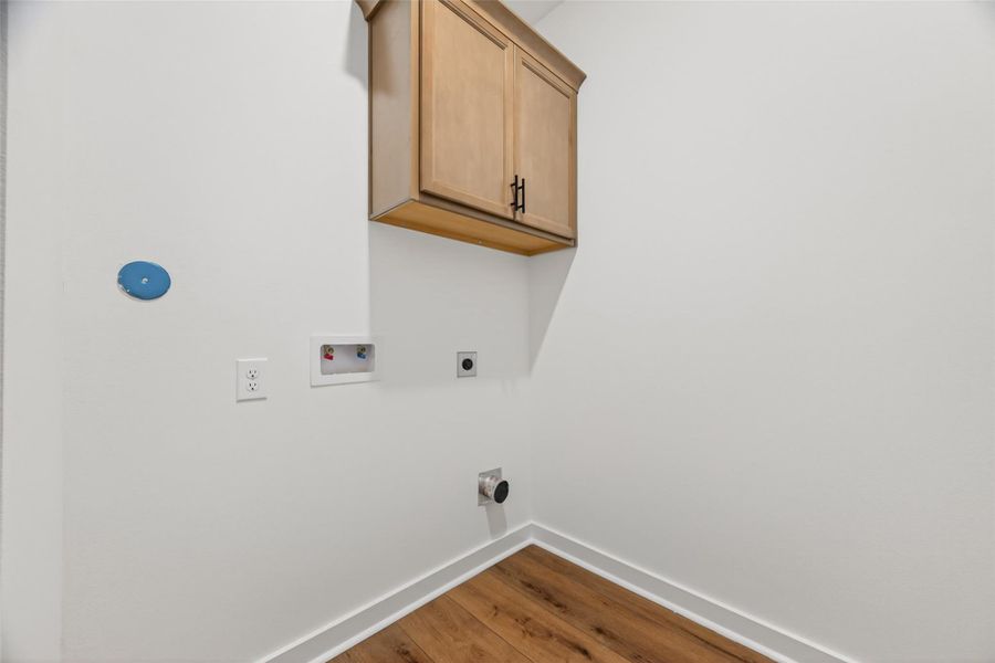 Spacious, unfurnished interior of a new home in Mostyn Springs, Magnolia (Image 21).