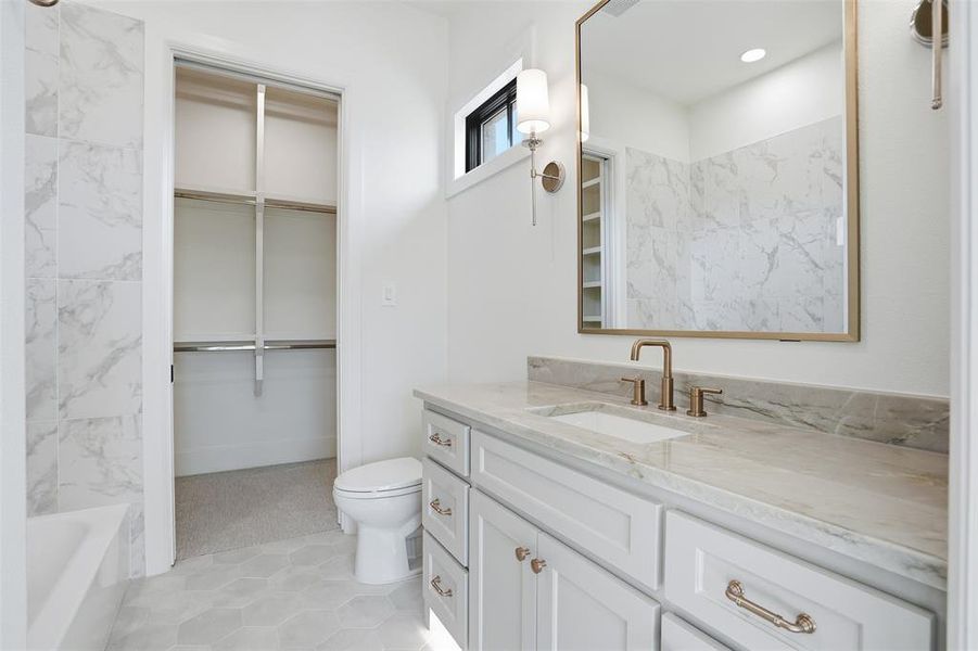 Furnished interior view inside a new home in , Fort Worth (Image 11).