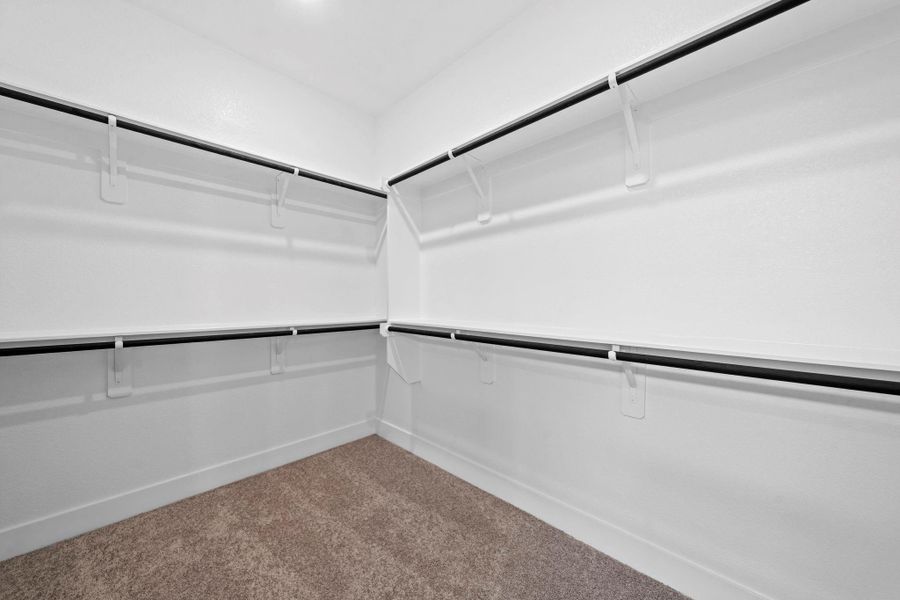Spacious, unfurnished interior of a new home in , Katy (Image 28).